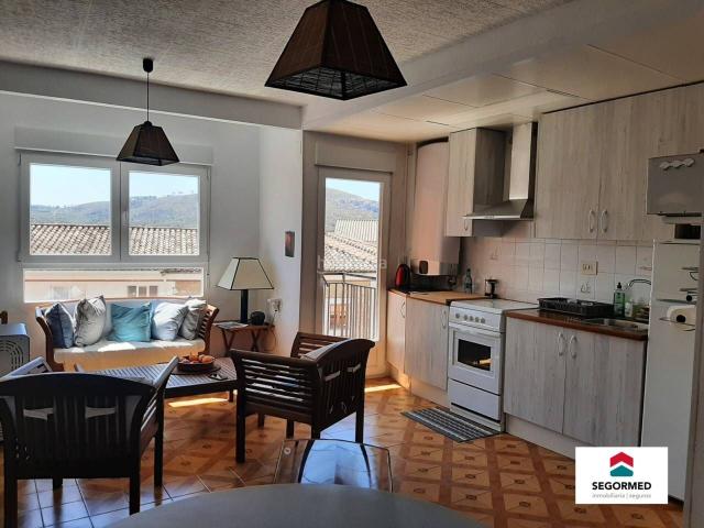 Piso en venta en Bejís. Piso luminoso y acogedor en pleno centro de Bejís Listo para entrar a vivir. Pisos.