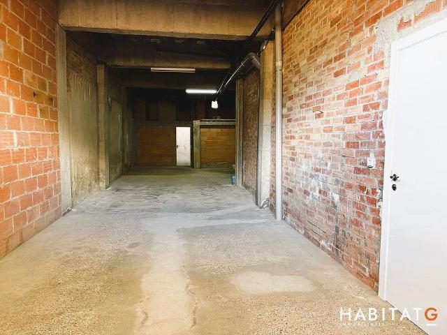 Piso en venta en plaza Ramon Folch, Bellpuig, de 285 m² 4 habitaciones por 160.000