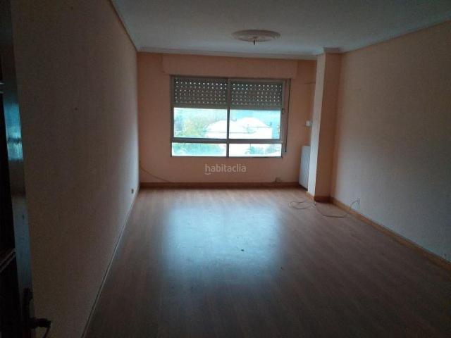 Piso en venta en Bembibre. Gran oportunidad de comprar una vivienda en la localidad de Bembibre en León. No dejes pasar esta gran ocasión de adquirir en prop. Pisos.