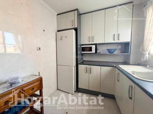 Piso en venta en Benaguasil. MUY LUMINOSO CON BALCÓN JUNTO AL AYUNTAMIENTO. Pisos.