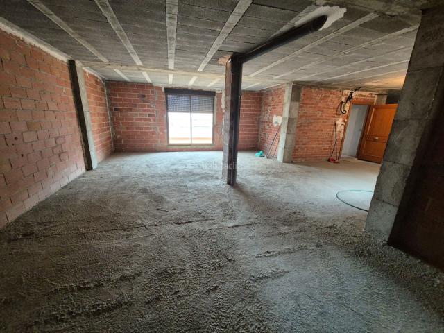 Piso en venta en Benaguasil. Se vende piso en Benaguacil diafano, para construir, casco urbano. Pisos.