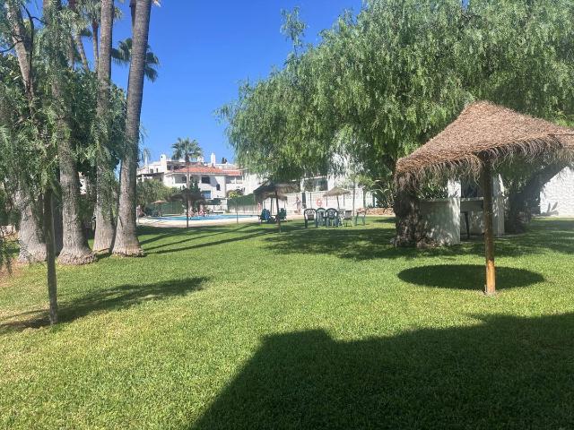Piso en Venta en Benajarafe