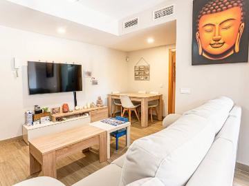 Piso en Venta en Benajarafe