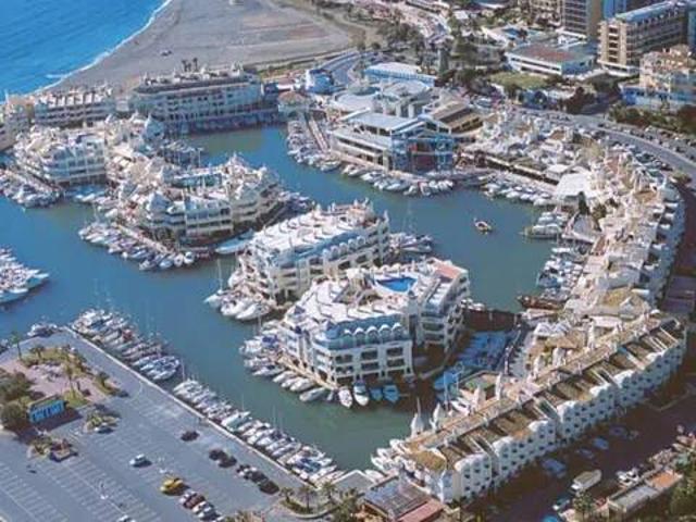 Piso en Venta en Benalmádena
