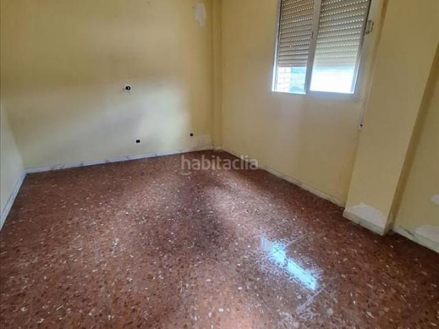 Piso en venta en Benalúa. Venta de Piso en Avenida Estación, Guadix. Pisos.