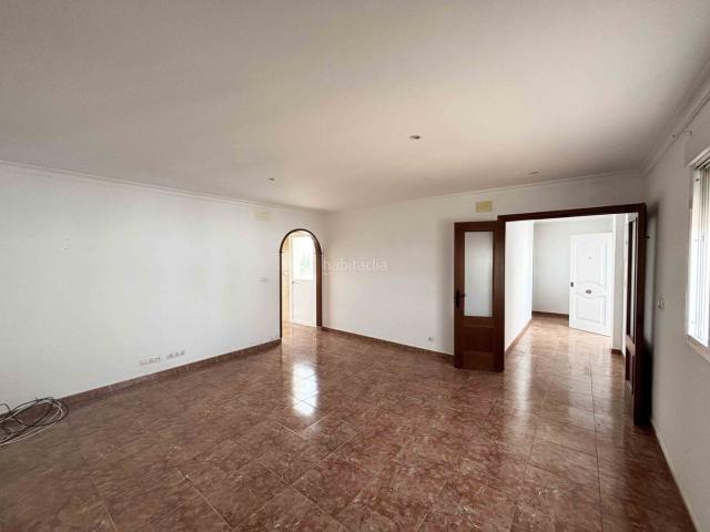 Piso en venta en Benalup. ? ESPECTACULAR PISO CON TERRAZA Y VISTAS PANORÁMICAS EN BENALUP CASAS VIEJAS. Pisos.
