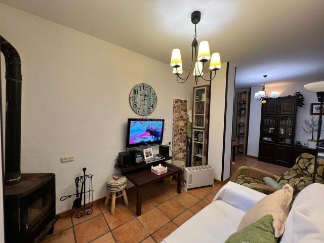 Piso en venta en Benaocaz. PISO EN VENTA EN BENAOCAZ. Pisos.