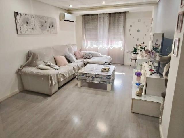 Piso en Venta en Benetússer
