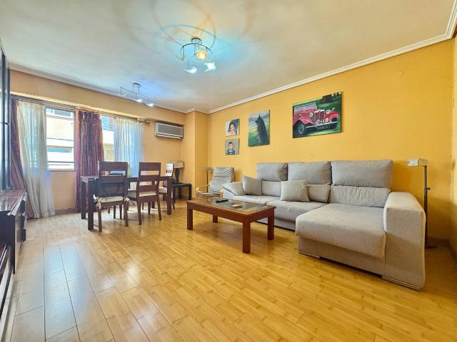 Piso en Venta en Benetússer