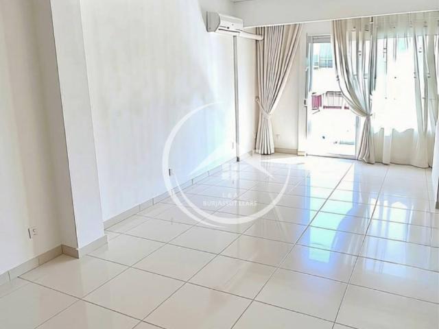 Piso en venta en Benicalap 46015