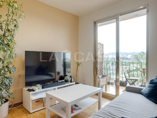Piso en Venta en Besós