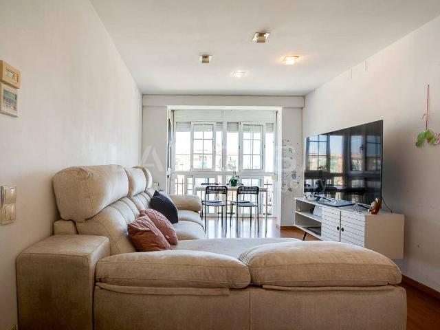 Piso en Venta en Besós