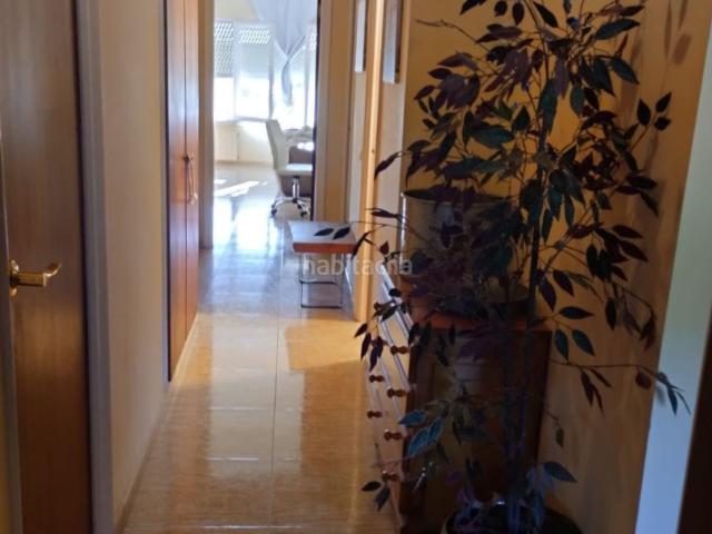 Piso en venta en Besalú. LUMINOSO PISO DE 4 HABITACIONES CON TERRAZA EN BESALÚ. Pisos.