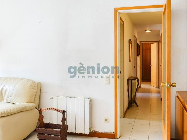 Piso en venta en Bescanó. PISO DE 2 HABITACIONES CON APARCAMIENTO Y PISCINA EN BESCANÓ. Pisos.