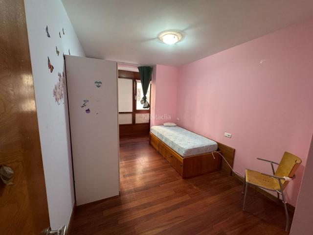 Piso en venta en Bermeo. PISO CENTRICO DE DOS HABITACIONES Y DOS BAÑOS CON CAMAROTE. Pisos.