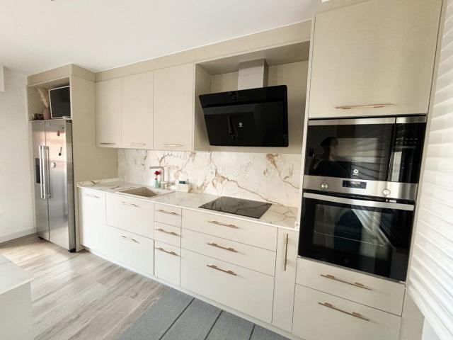 Piso en venta en Bermeo. Reformado con estilo: Piso amplio, luminoso y con vistas. Pisos.