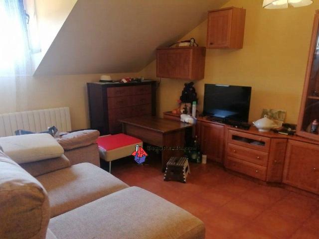 Piso en Venta en Bernuy de Porreros