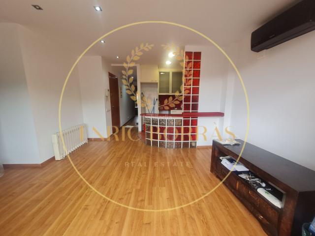 Piso en venta en Berga. Bonito piso de 2 habitaciones en Berga. Pisos.