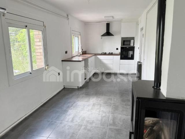 Piso en venta en Berga. Piso con gran potencial en Santa Eulàlia de Berga. Pisos.