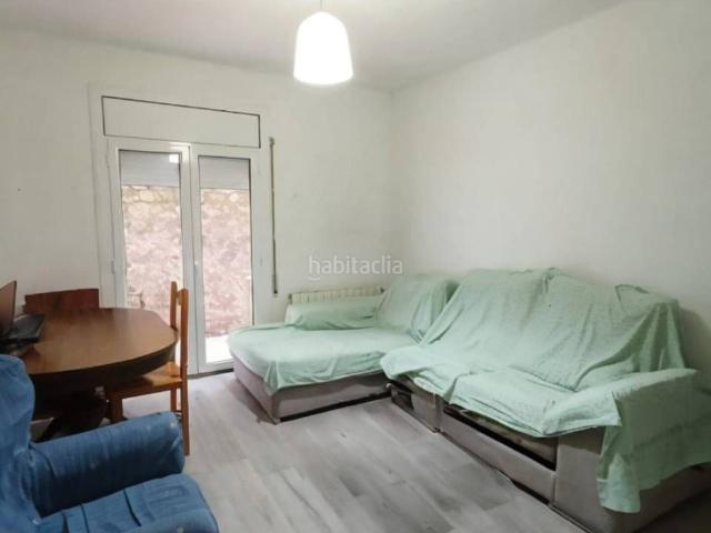 Piso en venta en Berga. LEER CON ATENCIÓN actualmente la vivienda está alquilada. Piso con INQUILINO y buen rendimiento. IDEAL INVERSIÓN. Pisos.