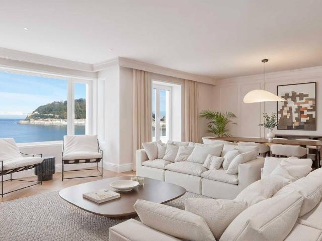 Piso en Venta en Área Romántica