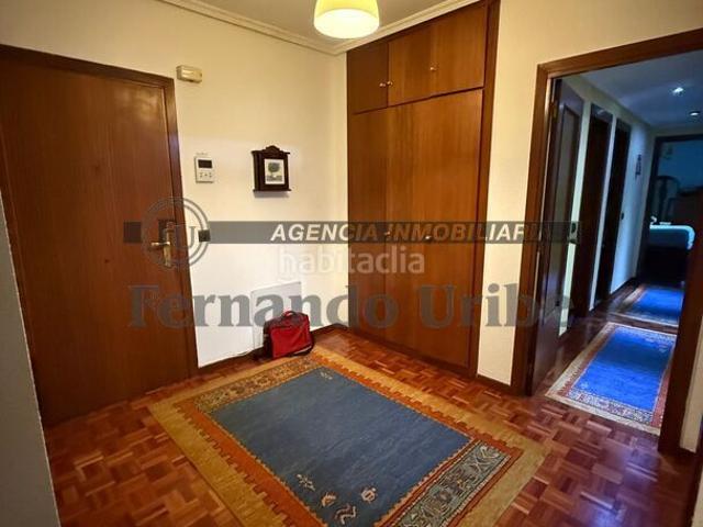 Piso en venta en Berriz. Amplia vivienda de 4 habitaciones con garaje y camarote. Pisos.