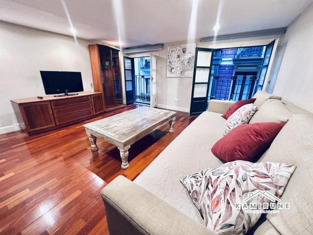 Piso en venta en Bilbao, Casco Viejo. BilbaoPiso. Pisos.