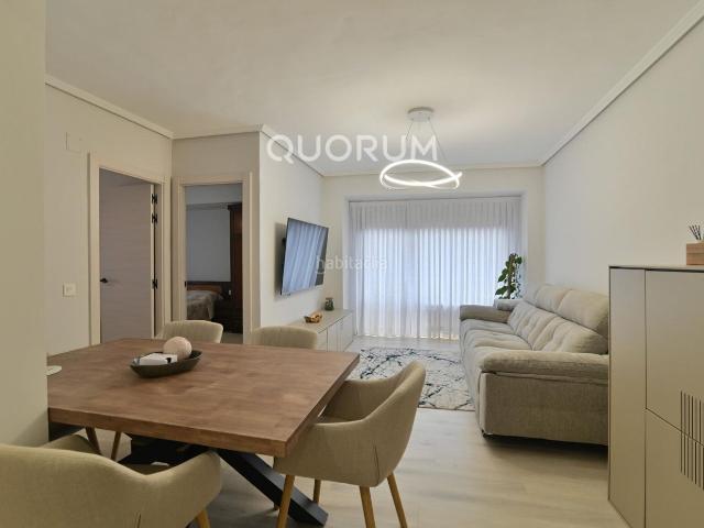 Piso en venta en Bilbao, Santutxu Basarrate. Piso de 3 Habitaciones Con Terraza Y 2 Baños En El Centro De Santutxu. Pisos.
