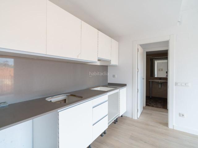 Piso en venta en Bisbal d´Empordà La. Piso de 1 habitación con plaza de parking y ascensor. Pisos Bisbal d´Empordà.