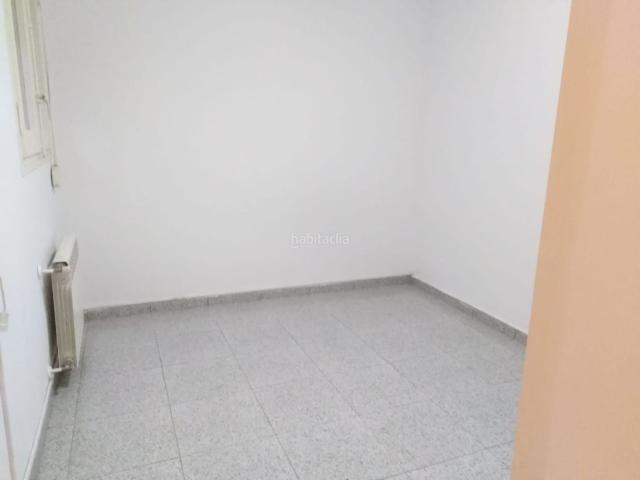 Piso en venta en Blanes, Centre Costa Brava. Piso soleado con ascensor y terrado comunitario en el corazón de Blanes. Pisos.