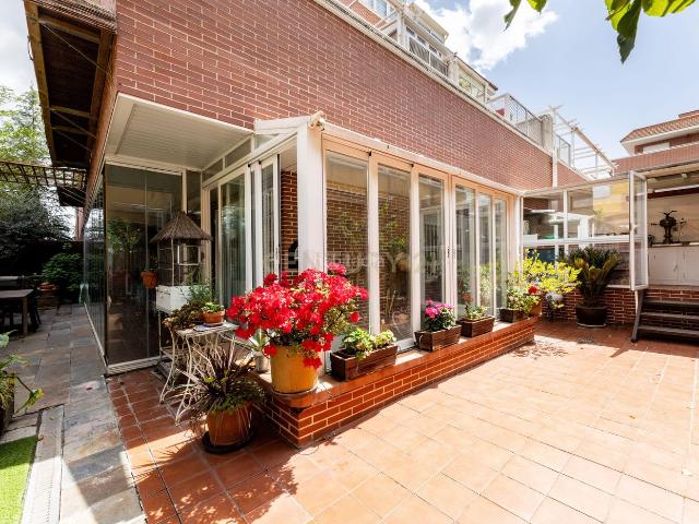 Piso en venta en Boadilla del Monte, Sector B. Fantástico bajo con jardín, en la mejor zona de Boadilla. Pisos Boadilla del.