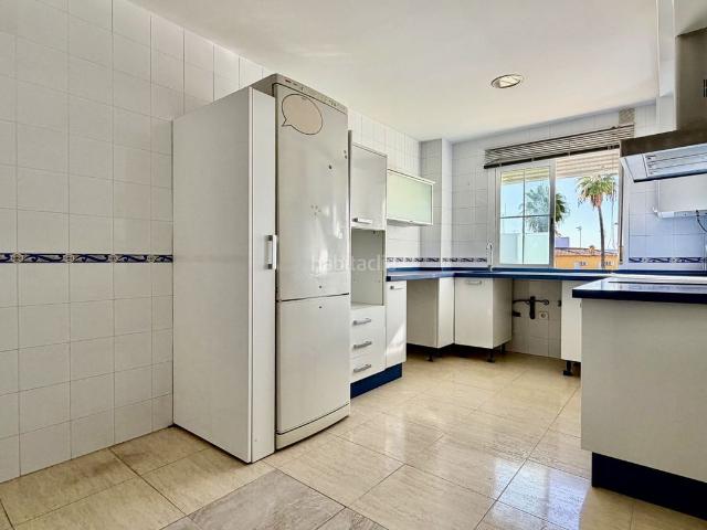 Piso en venta en Bollullos de la Mitación. Piso en venta en Centro, 3 dormitorios. Pisos Bollullos de la.