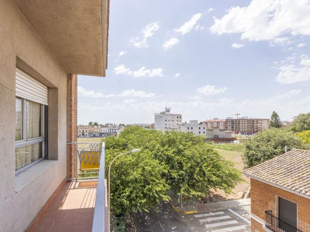 Piso en venta en Bonrepòs i Mirambell. Piso de 3 Habitaciones con Balcón en Bonrepòs i Mirambell. Pisos Bonrepòs i.
