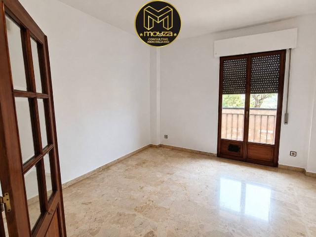 Piso en Venta en Ctra. Circunvalación La Magdalena