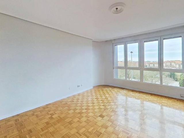 Piso en Venta en Cuatro Caminos