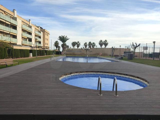 Piso en venta en Cubelles, Les Salines Pla de Sant Pere. Pisos.