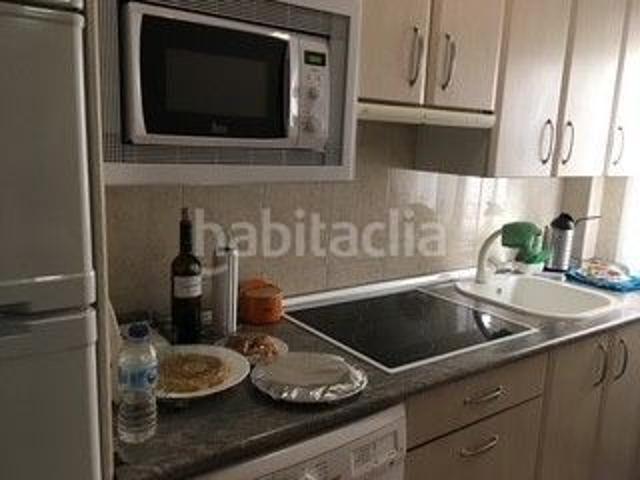 Piso en venta en Cuenca, Centro. Estudio céntrico en Calle Carretería. Pisos.