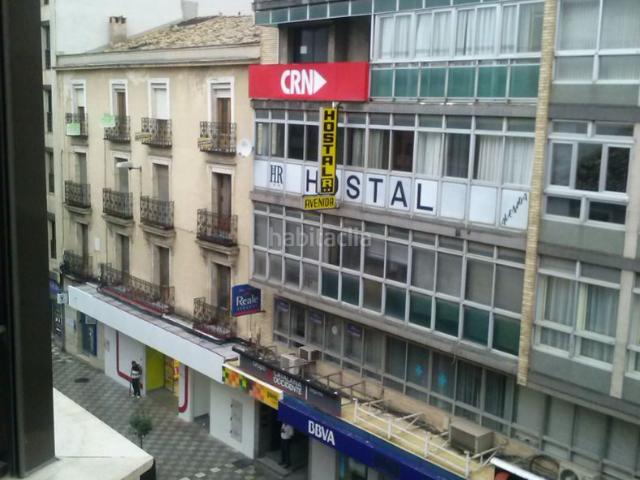 Piso en venta en Cuenca, Centro. Oportunidad para inversores en Carretería. Pisos.
