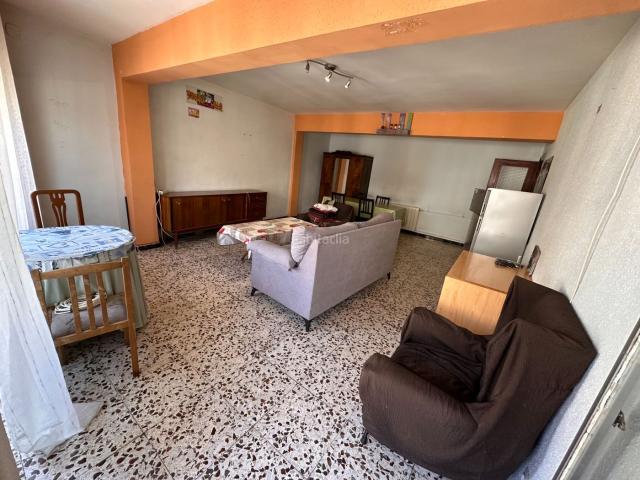 Piso en venta en Cuenca, Centro. PISO EN VENTA PARA REFORMAR EN CALDERON DE LA BARCA. Pisos.