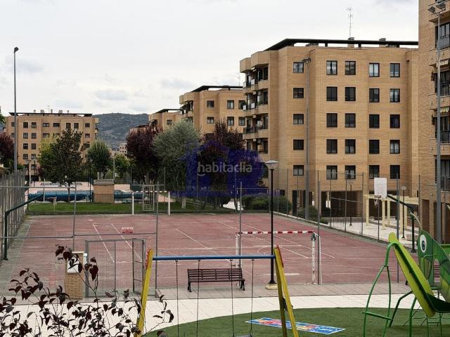 Piso en venta en Cuenca, Fuensanta Universidad. Piso con terraza y dos garajes en Buenavista. Pisos.