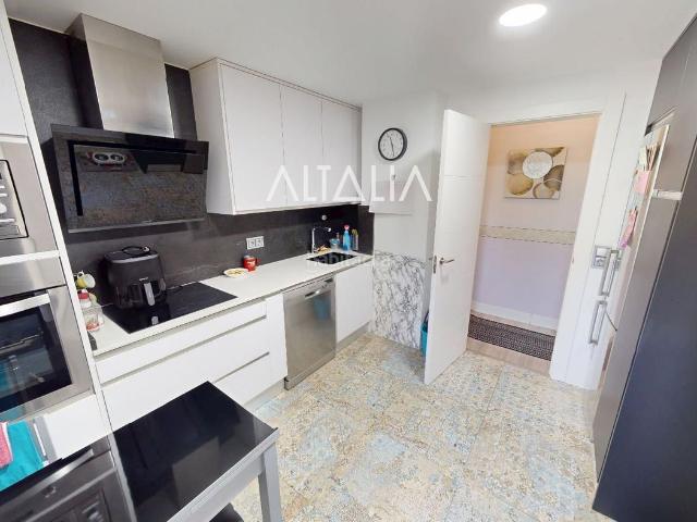 Piso en venta en Cuenca, San Fernando Carretera de Valencia. PISO EN VENTA EN HERMANOS BECERRIL, CUENCA. Pisos.