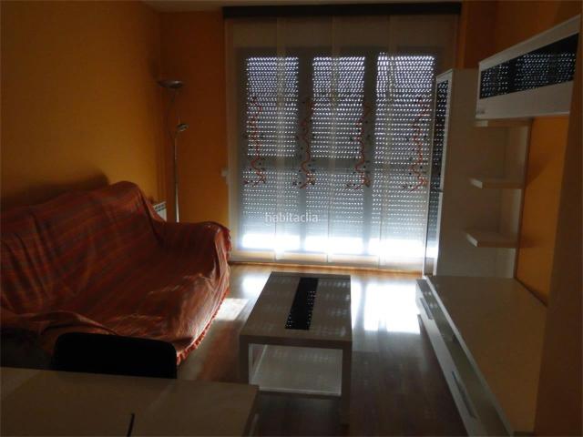 Piso en venta en Cuéllar. Cuéllar Calle Colombia. Pisos.