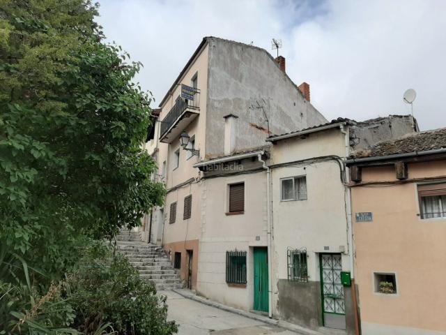 Piso en venta en Cuéllar. Piso en venta en Cuéllar. Plaza de la Cuesta. 2 dormitorios. Ref, 1798. Pisos.
