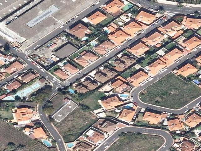 Piso en Venta en Cuesta de la Villa