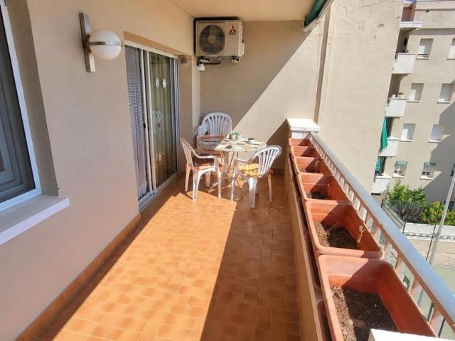Piso en venta en Cunit, Can Nicolau Les Sorres Valparaiso Costa Dorada. Piso con terraza y vistas al mar en Cunit. Pisos.