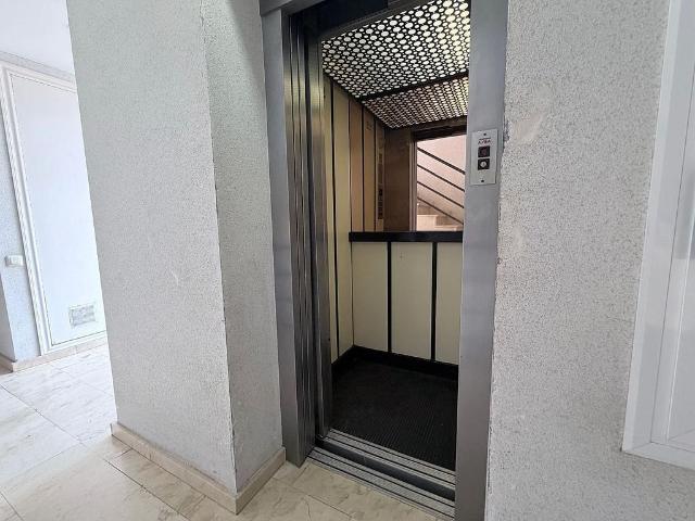Piso en venta en calle De Calafell, Cunit, de 60 m² 2 habitaciones por 268.000