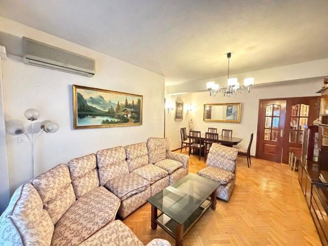 Piso en Venta en Caballería Española