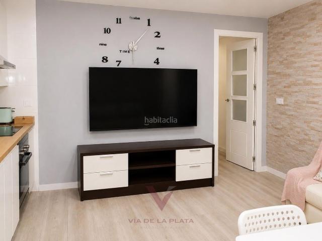 Piso en venta en Cabrerizos. Vivienda con apartamento independiente en Cabrerizos con placas solares Vía de la Plata Inmobiliaria. Pisos.