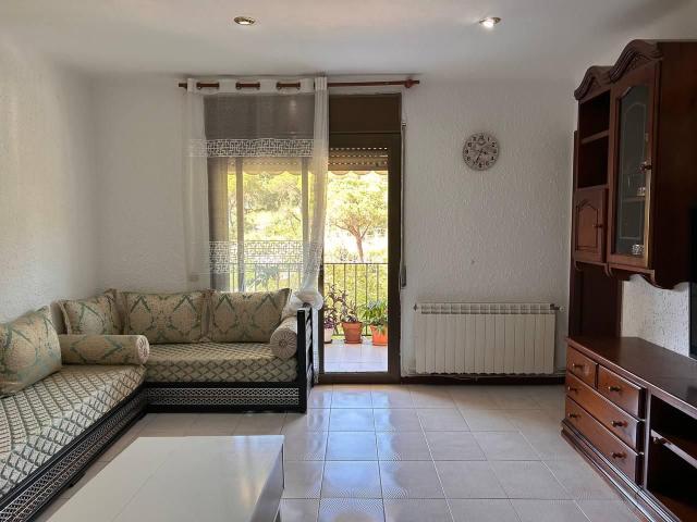 Piso en venta en Cabrils. PISO EN VENTA CON INQUILINO. Pisos.