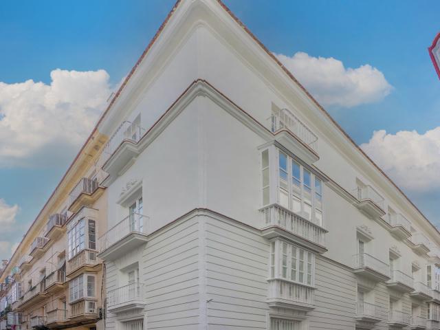 Piso en venta en Cádiz, Calle rafael de la viesca